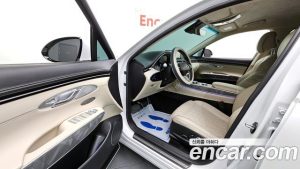 Genesis GV70 2.5T Бензин AWD 2024 года из Южной Кореи