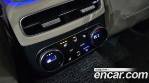 Genesis GV70 2.5T Бензин AWD 2024 года из Южной Кореи