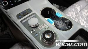 Genesis GV70 2.5T Бензин 2WD 2026 года из Южной Кореи