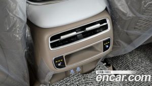 Genesis GV70 2.5T Бензин 2WD 2026 года из Южной Кореи