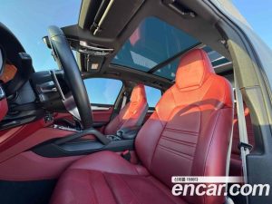 Porsche Cayenne 3.0 2023 года из Южной Кореи