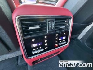 Porsche Cayenne 3.0 2023 года из Южной Кореи