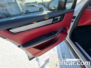 Porsche Cayenne 3.0 2023 года из Южной Кореи