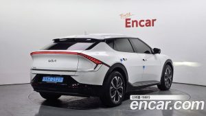 Kia EV6 Long Range 2024 года из Южной Кореи