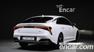 Kia K5 Signature 2024 года из Южной Кореи