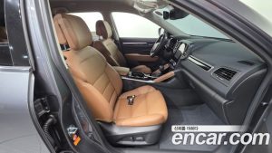 Renault-KoreaSamsung QM6 2.0 LPe RE 2WD 2026 года из Южной Кореи