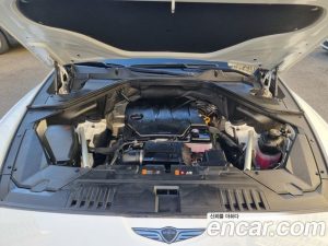 Genesis GV80 2.5T Бензин AWD 2024 года из Южной Кореи