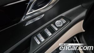 Genesis GV80 2.5T Бензин 2WD 2024 года из Южной Кореи