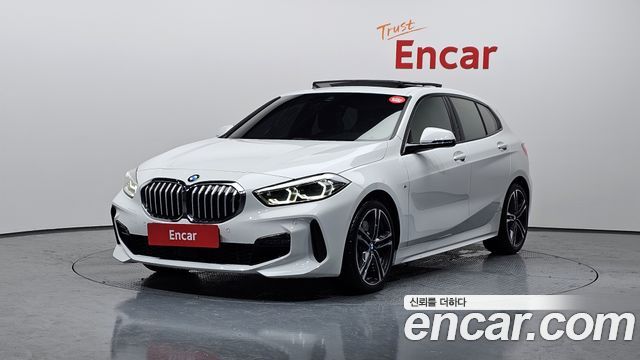 BMW 1-Series 120i M Sport 2023 года из Кореи