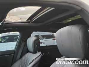 Mercedes-Benz S-Class S450L 4MATIC 2023 года из Южной Кореи