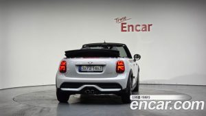 Mini Cooper Convertible Seaside Edition 2023 года из Южной Кореи