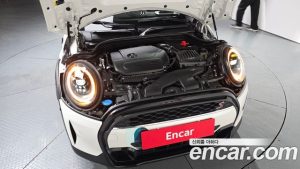 Mini Cooper Convertible Seaside Edition 2023 года из Южной Кореи