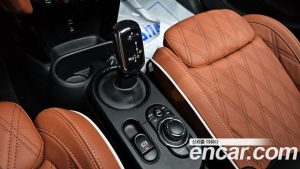 Mini Cooper 5Door CLASSIC 2024 года из Южной Кореи