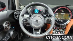 Mini Cooper 5Door CLASSIC 2024 года из Южной Кореи