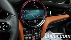 Mini Cooper 5Door CLASSIC 2024 года из Южной Кореи