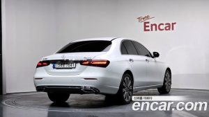 Mercedes-Benz E-Class E350 4MATIC Exclusive 2023 года из Южной Кореи