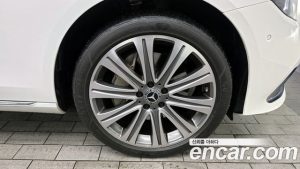 Mercedes-Benz E-Class E350 4MATIC Exclusive 2023 года из Южной Кореи