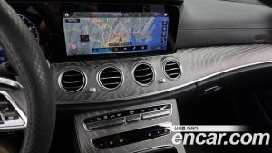 Mercedes-Benz E-Class E350 4MATIC Exclusive 2023 года из Южной Кореи
