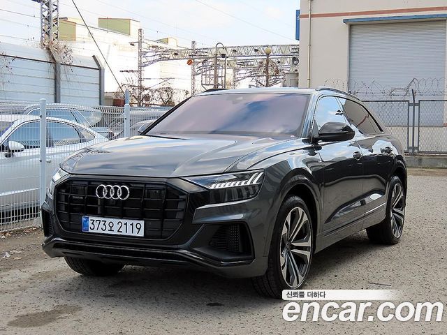 Audi Q8 55 TFSI 4WD Premium 2023 года из Кореи