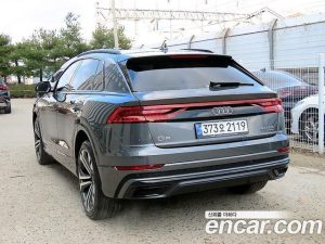 Audi Q8 55 TFSI 4WD Premium 2023 года из Южной Кореи