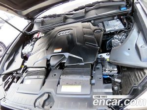 Audi Q8 55 TFSI 4WD Premium 2023 года из Южной Кореи