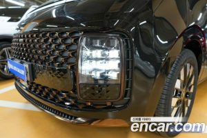 Hyundai Staria 4WD Lounge 7-Seater 2025 года из Южной Кореи