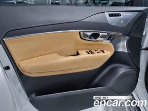 Volvo XC90 B6 ULTIMATE Bright 2023 года из Южной Кореи