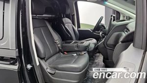 Hyundai Staria L3.5 Wagon 3Door 2025 года из Южной Кореи