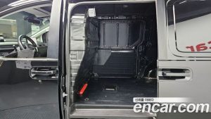 Hyundai Staria L3.5 Wagon 3Door 2025 года из Южной Кореи
