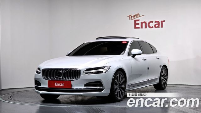 Volvo S90 B5 ULTIMATE Bright 2023 года из Кореи