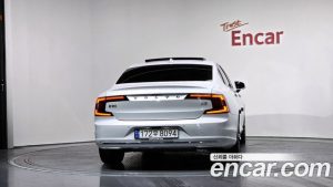 Volvo S90 B5 ULTIMATE Bright 2023 года из Южной Кореи