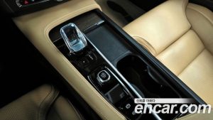 Volvo S90 B5 ULTIMATE Bright 2023 года из Южной Кореи