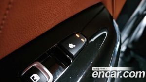 Kia K5 Signature 2024 года из Южной Кореи