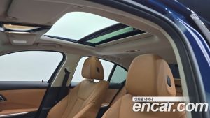 BMW 3-Series 320i 2023 года из Южной Кореи
