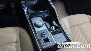 Kia Sorento HEV 1.6 2WD 2024 года из Южной Кореи