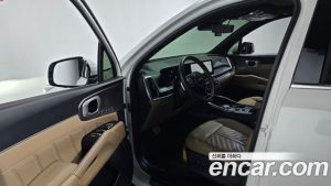Kia Sorento HEV 1.6 2WD 2024 года из Южной Кореи