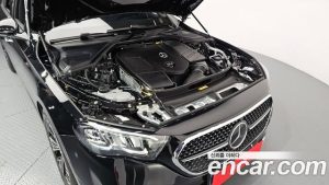 Mercedes-Benz E-Class E200 Avantgarde 2025 года из Южной Кореи