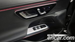 Mercedes-Benz E-Class E200 Avantgarde 2025 года из Южной Кореи