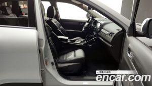 Renault-KoreaSamsung QM6 2.0 GDe LE Signature 2WD 2023 года из Южной Кореи