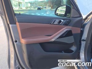 BMW X6 xDrive40i M Sport 2025 года из Южной Кореи