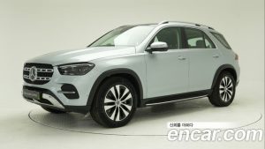 Mercedes-Benz GLE-Class GLE300d 4MATIC 2025 года из Южной Кореи