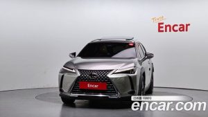 Lexus UX 2.0 2WD 2026 года из Южной Кореи
