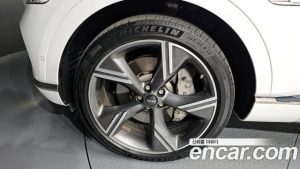 Genesis GV80 2.5T Бензин AWD 2024 года из Южной Кореи