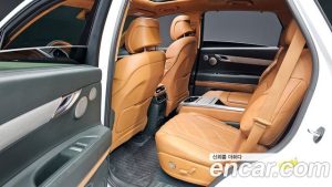 Genesis GV80 2.5T Бензин AWD 2024 года из Южной Кореи