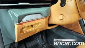 Genesis GV80 2.5T Бензин AWD 2024 года из Южной Кореи