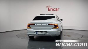 Volvo S90 B5 ULTIMATE Bright 2024 года из Южной Кореи