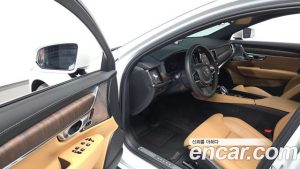 Volvo S90 B5 ULTIMATE Bright 2024 года из Южной Кореи