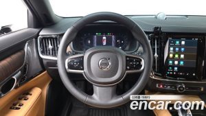 Volvo S90 B5 ULTIMATE Bright 2024 года из Южной Кореи