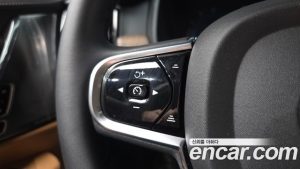 Volvo S90 B5 ULTIMATE Bright 2024 года из Южной Кореи