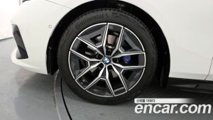 BMW 5-Series 520i M Sport 2024 года из Южной Кореи